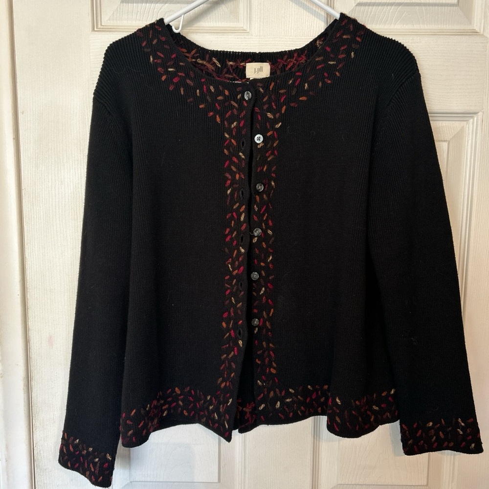 Black and Red Patterned Women's Sweater